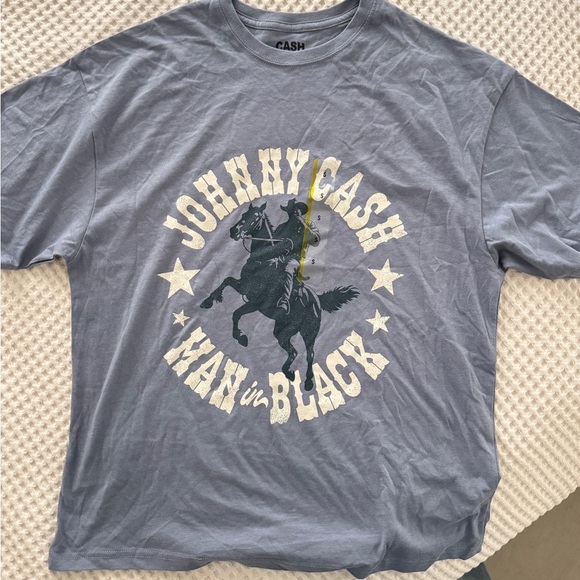 Women's Johnny Cash "Man in Black" Short Sleeve Graphic Oversized T-Shirt NWOT - Picture 4 of 4